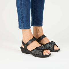 Sandale femme DEMI portée